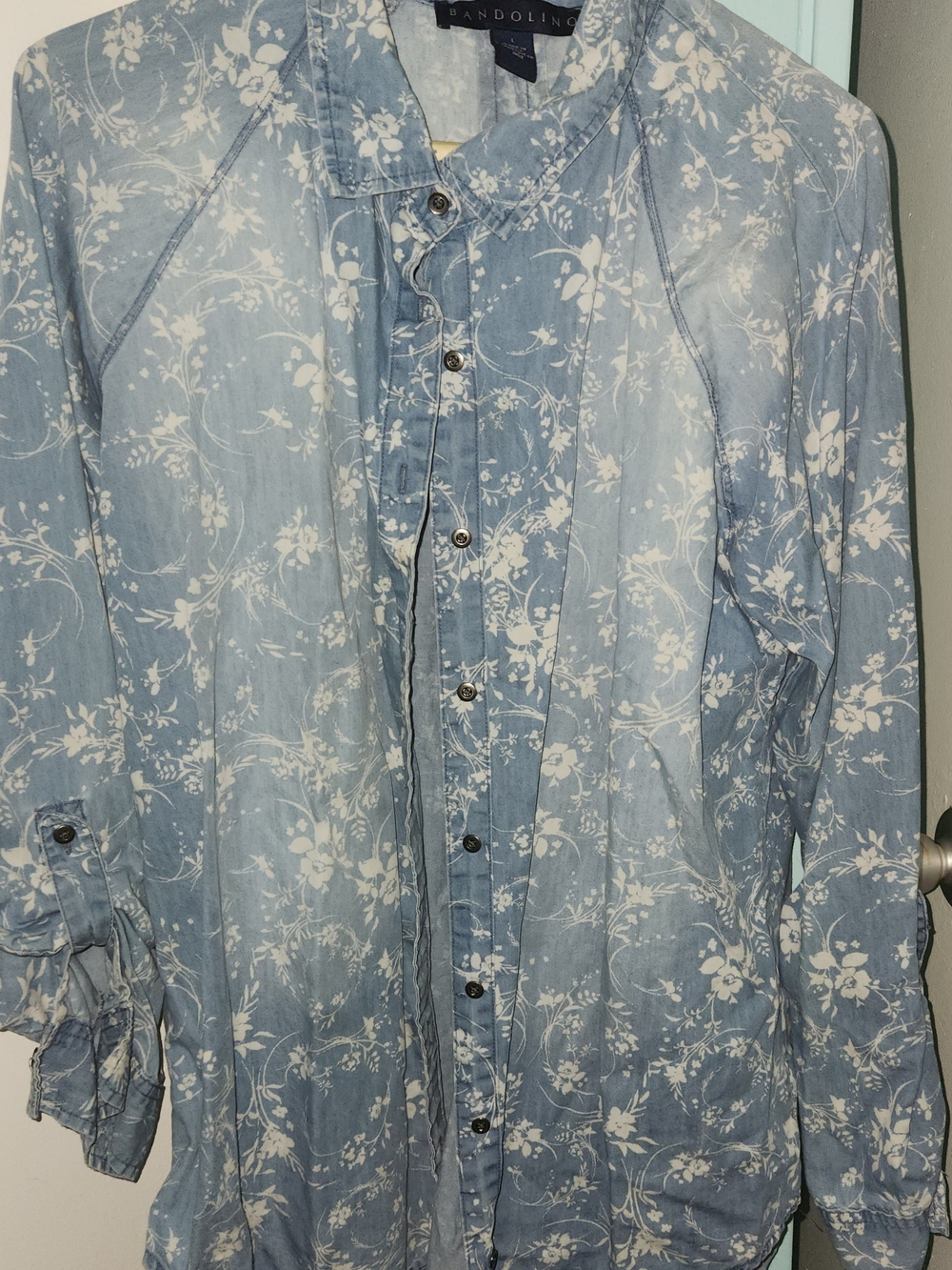 Bandolino Light Blue Floral Button-Front Blouse